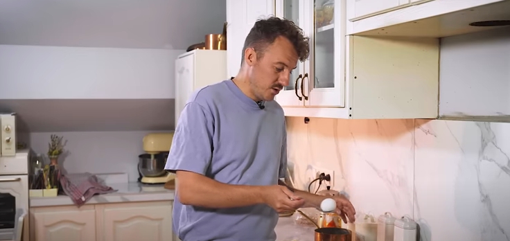 Жир і картопля створені один для одного! Клопотенко дав короткий курс кулінарії для чоловіків